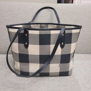 COACH SIGNATURE  TOTE WITH BLUE BUFFALO PLAID PRINT